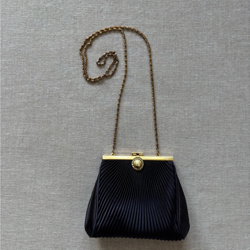 Vintage purple satin pleated Gatsby theme purse.